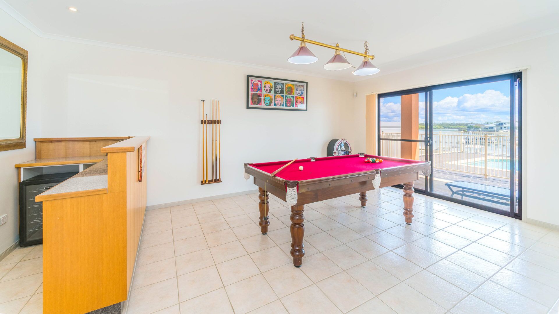 Amarillo - Absolute Waterfront