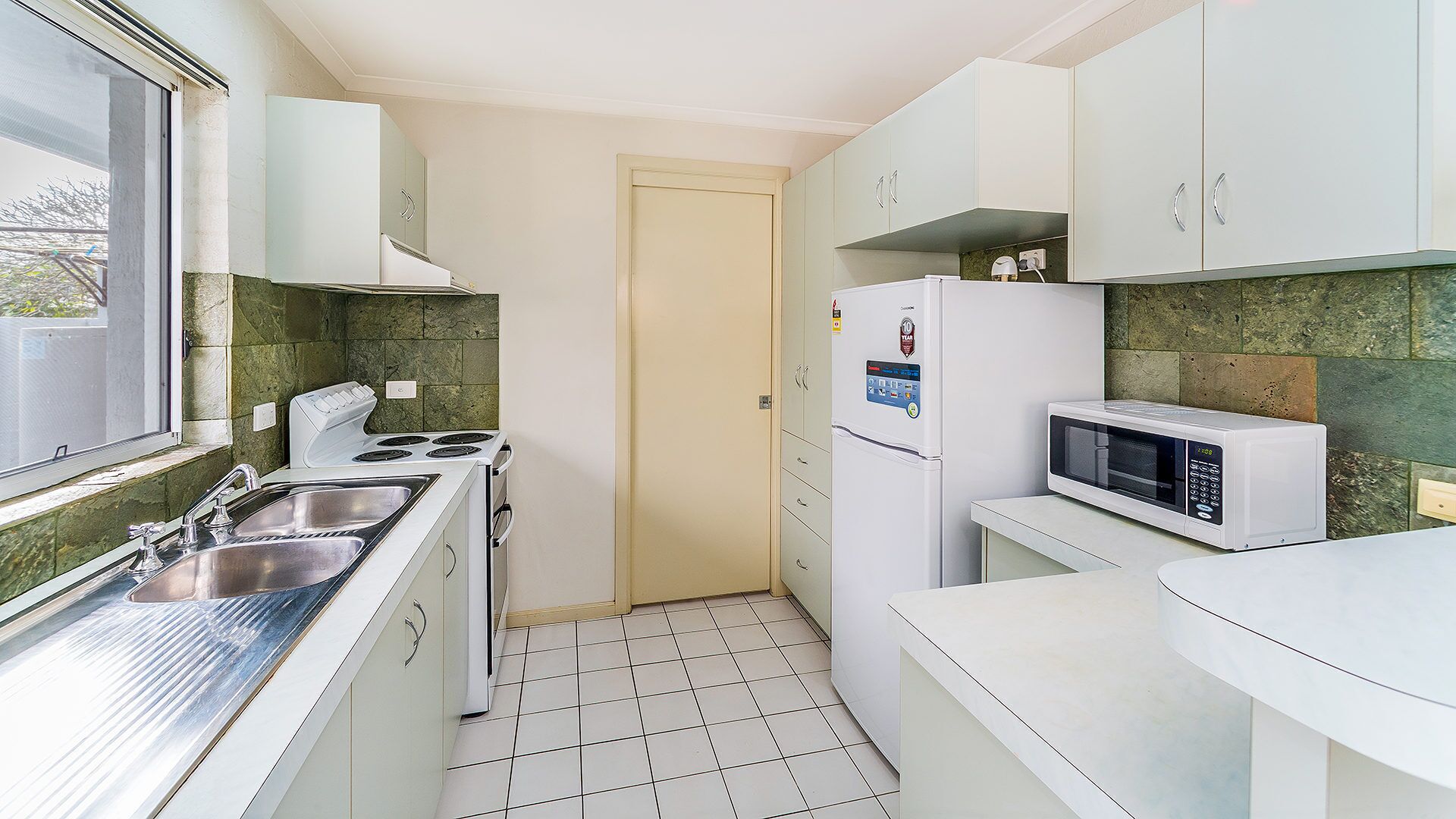 Red Rock - Family Friendly and Freshly Refurbished