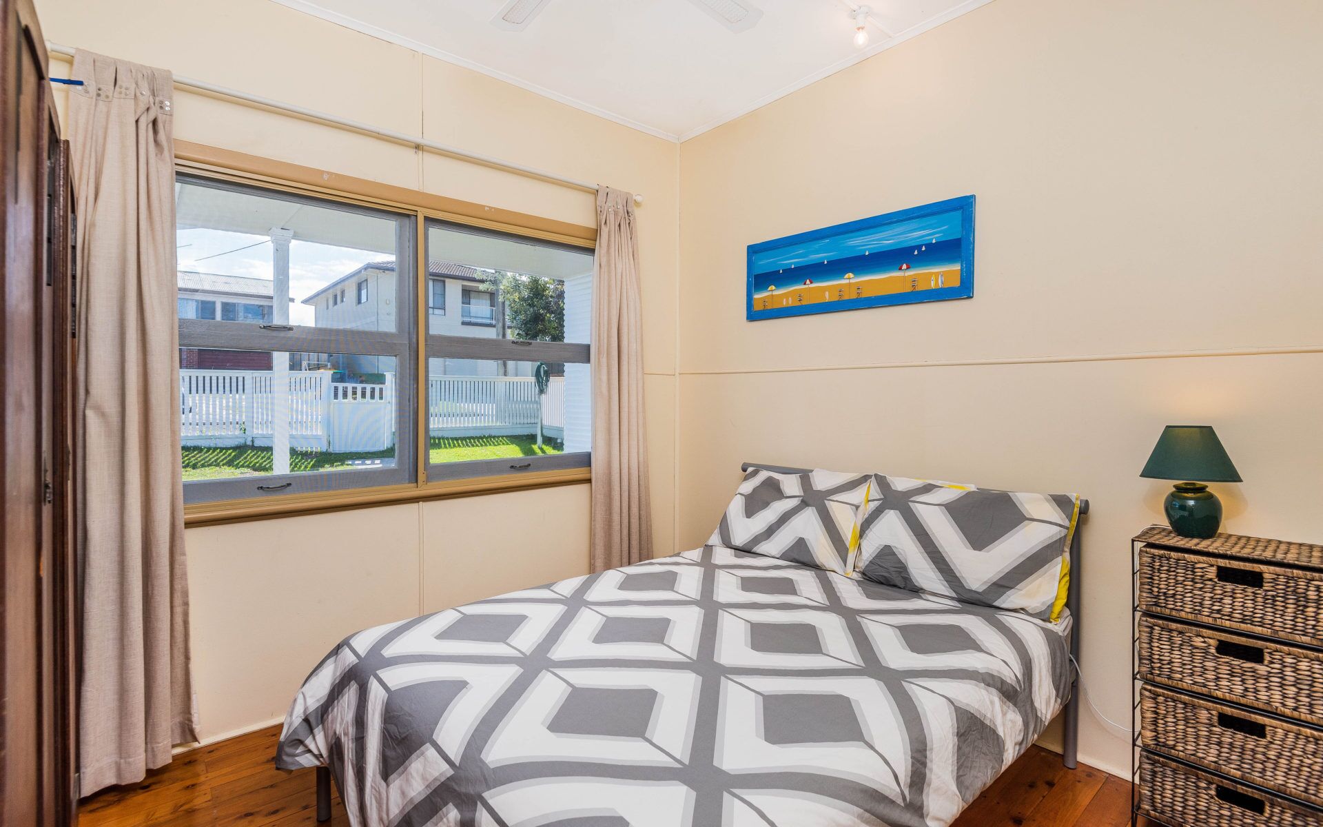 Laze Daze - Dog Friendly With a Short Walk to Beaches