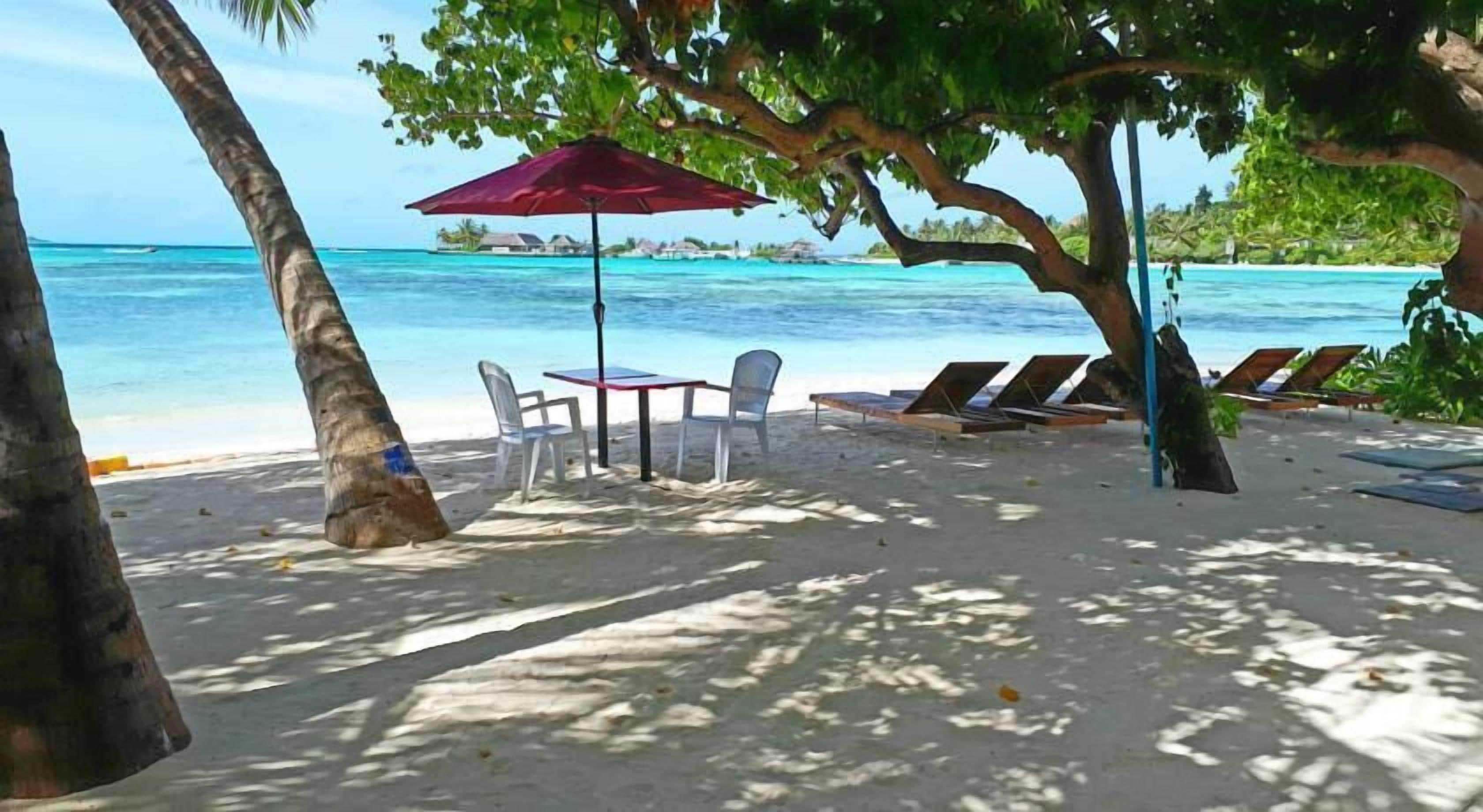 LUXURY BEACH MALDIVES in Guraidhoo, Maldives