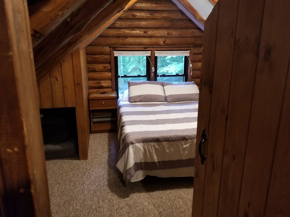 Tenney Mountain all year round Brook Side Cabin Getaway