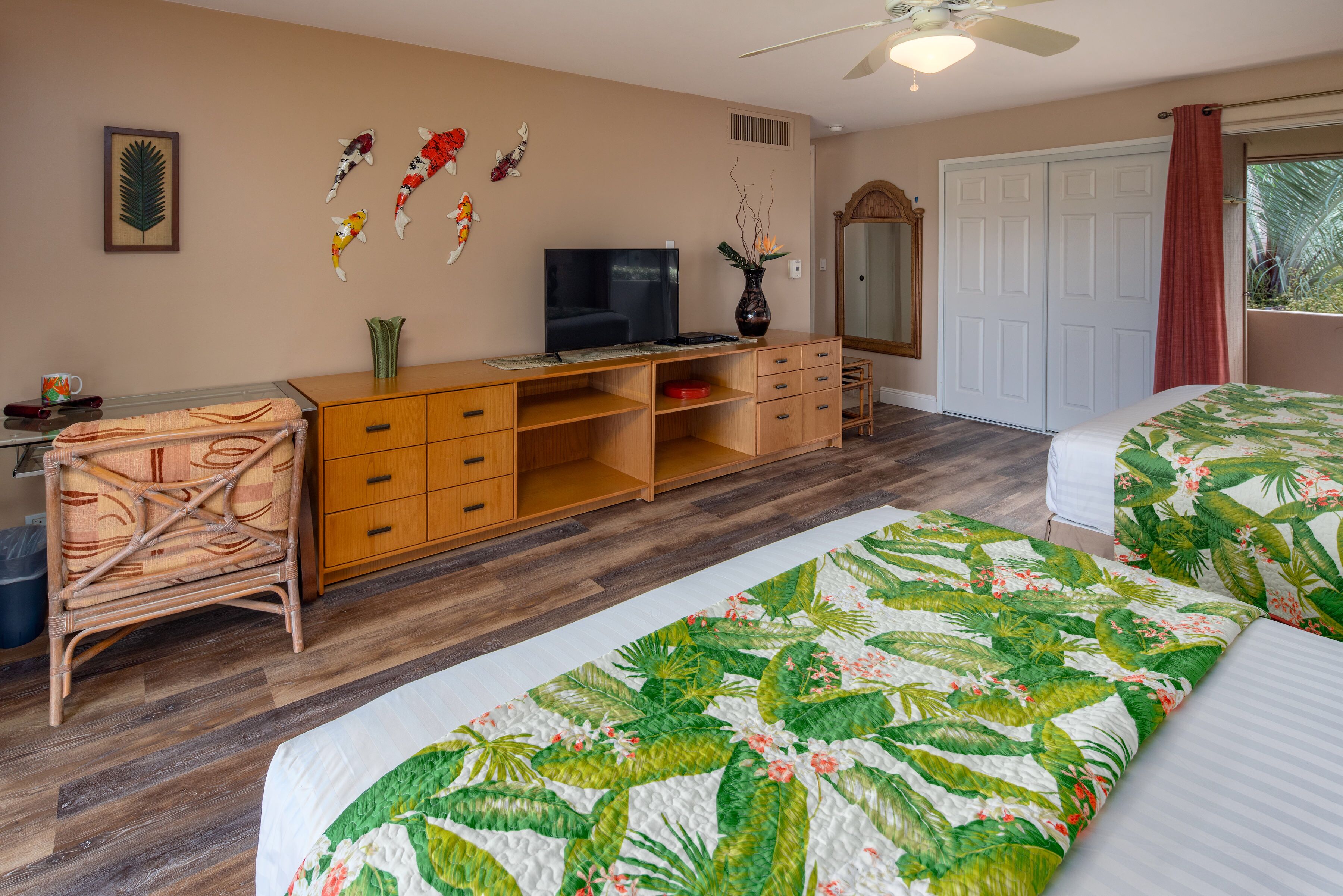 A-200 Kaanapali named one of the World Best Beaches & with Amazing Views and A/C in Lahaina, United States