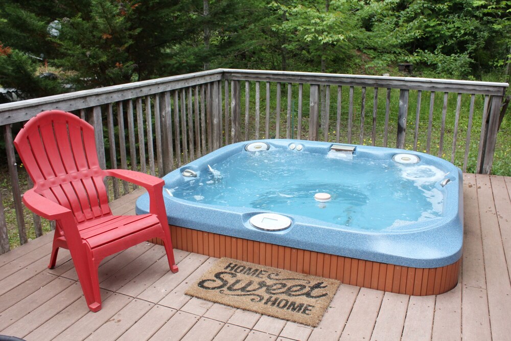 Three Story Log Cabin W Game Room New Hot Tub Bbq And All The Extras Glacier Usa Airasiago