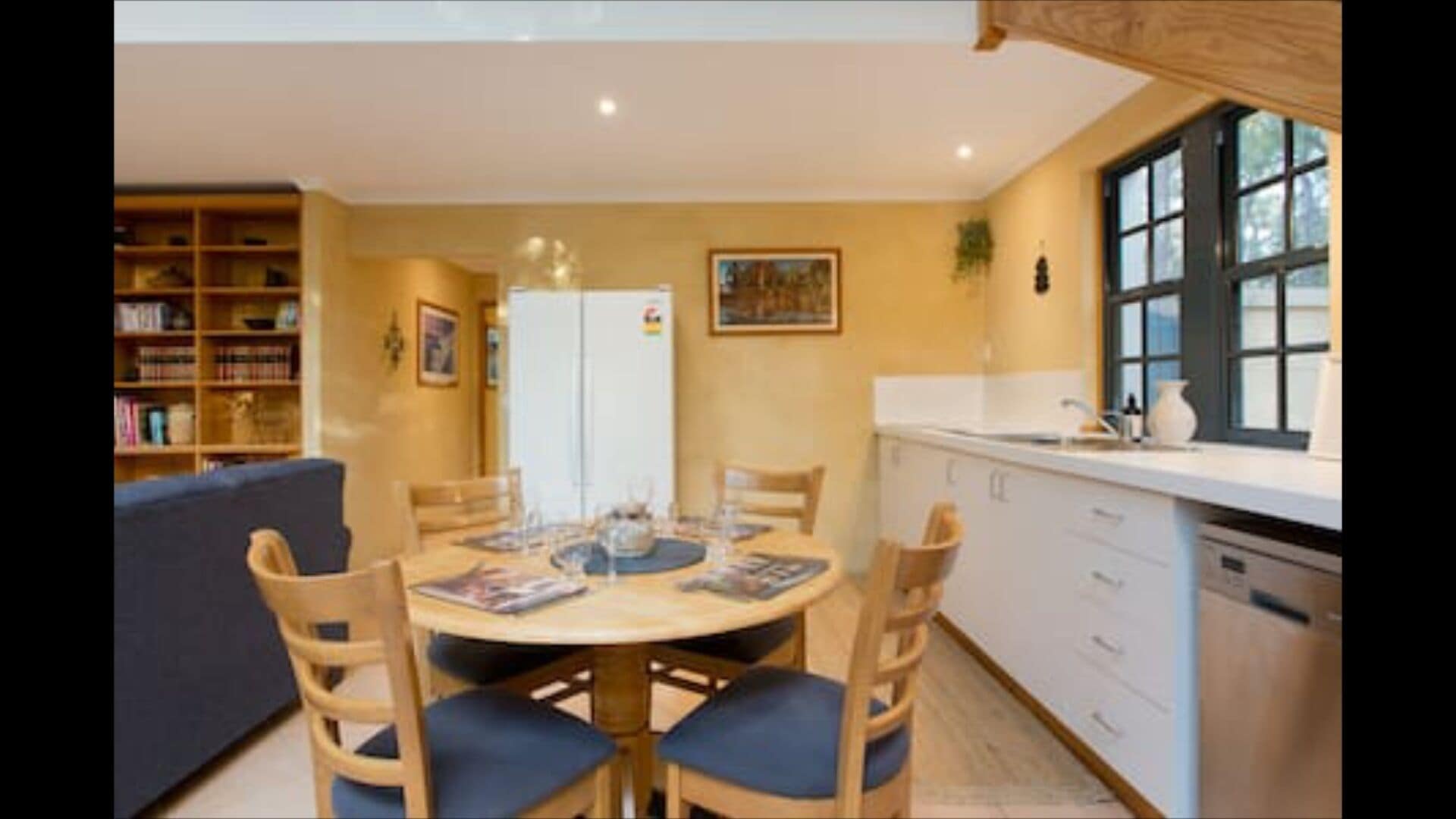 Chidlow, Lake Leschenaultia, Mountain Bike Track, Luxury Spa, Sauna Extra Cost