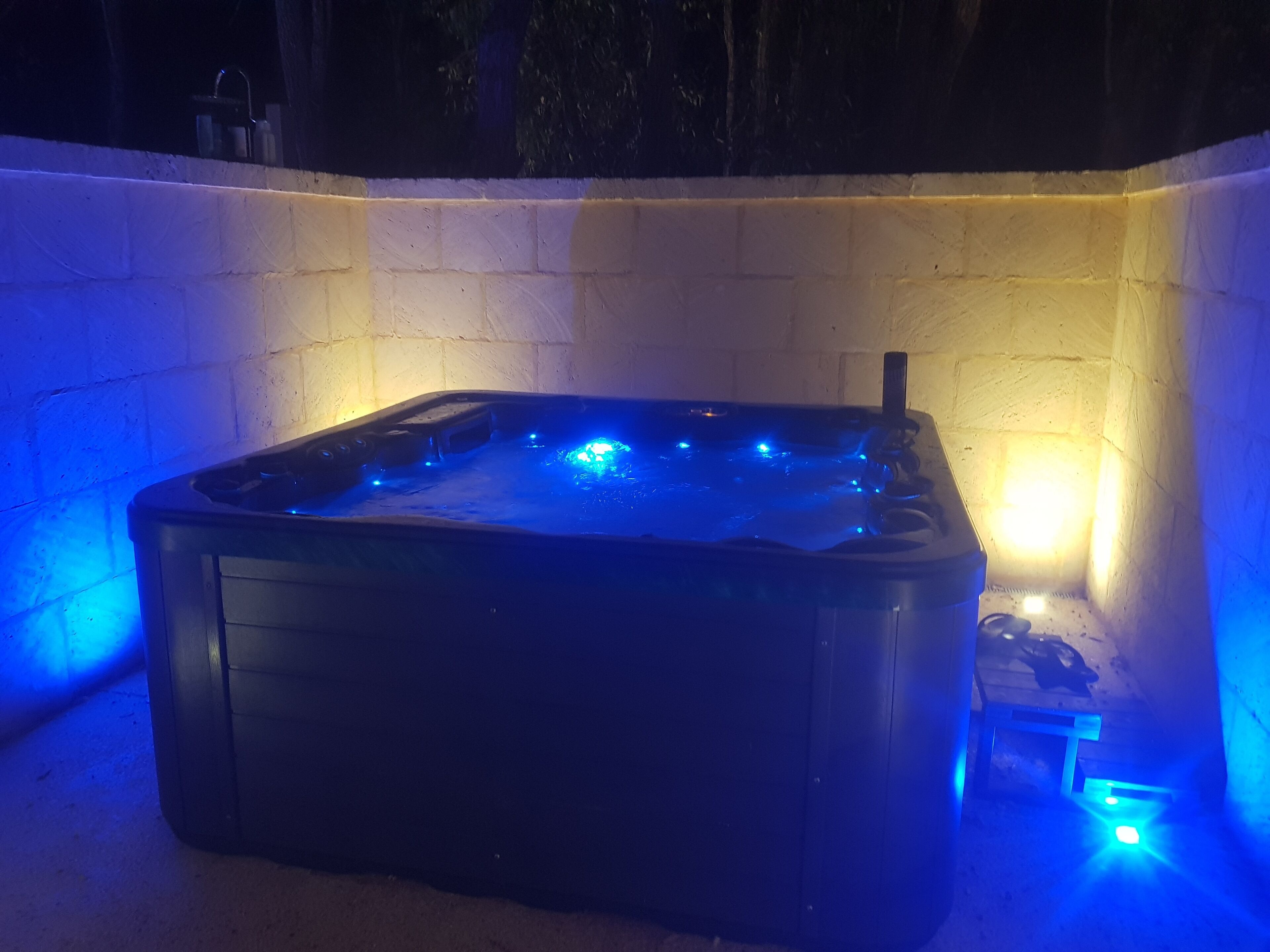 Chidlow, Lake Leschenaultia, Mountain Bike Track, Luxury Spa, Sauna Extra Cost