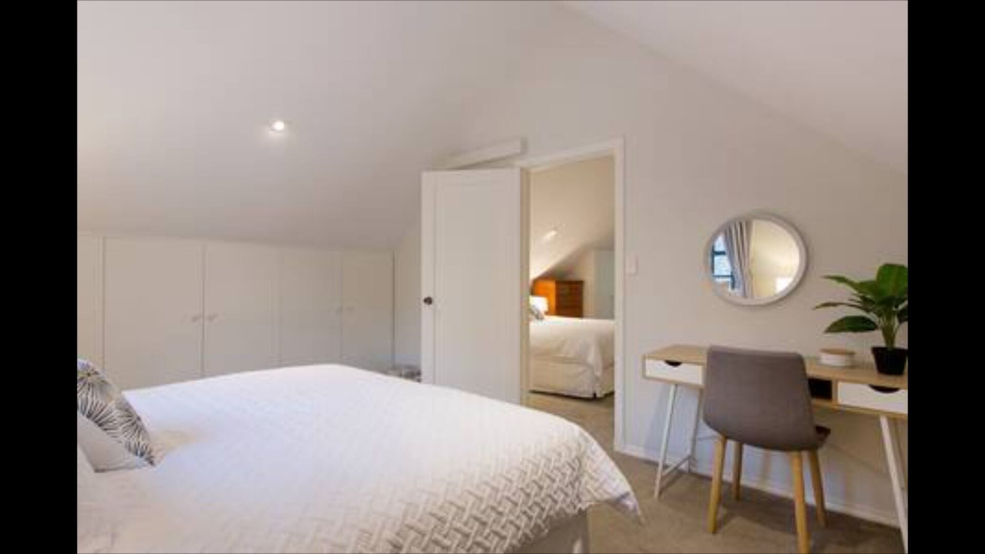 Chidlow, Lake Leschenaultia, Mountain Bike Track, Luxury Spa, Sauna Extra Cost