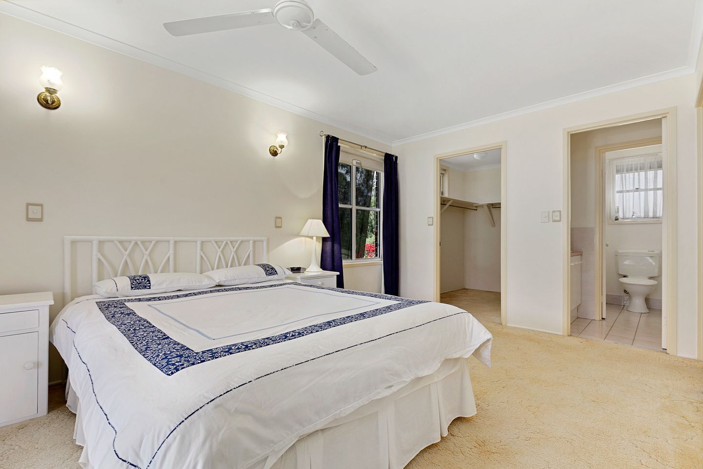 The Flappery - Burrum Heads- Close To Beach - 3br- Large Yard