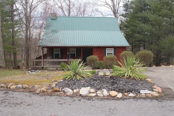 Quite Cabin In Lake Cumberland Resort Burnside Ky Screened