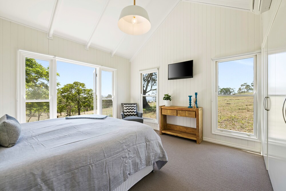 Hollow Tree Farm Mount Lofty Aus Best Price Guarantee Lastminute