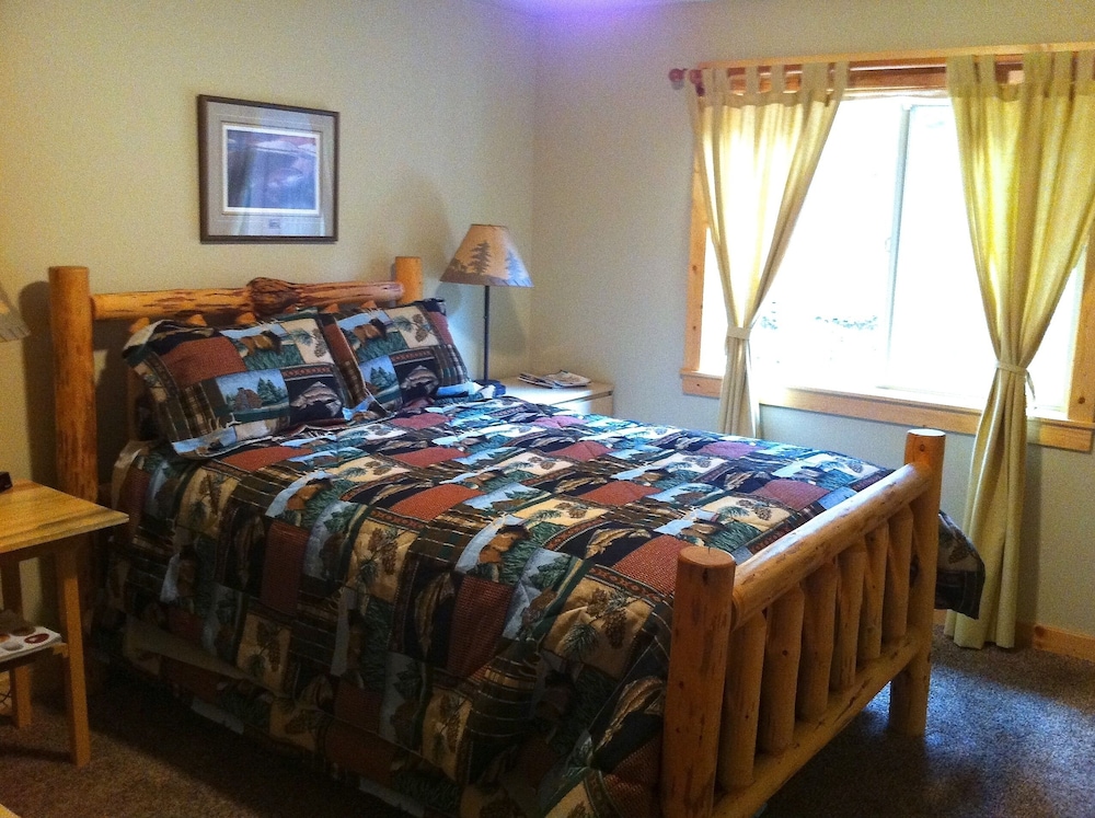 Perfect Cabin Retreat near Crater, Crescent, & Odell Lakes Crescent