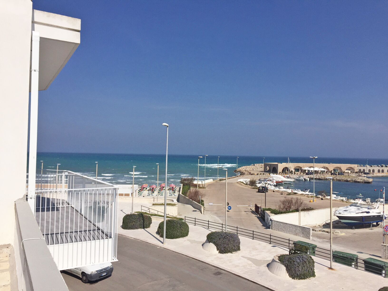 THE Beach Under THE House - City Center - Private Parking Closed in Melendugno in Melendugno, Italy