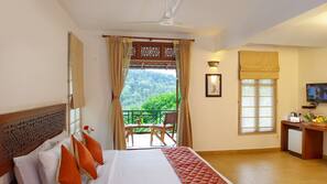 In-room safe, individually decorated, blackout curtains, free WiFi