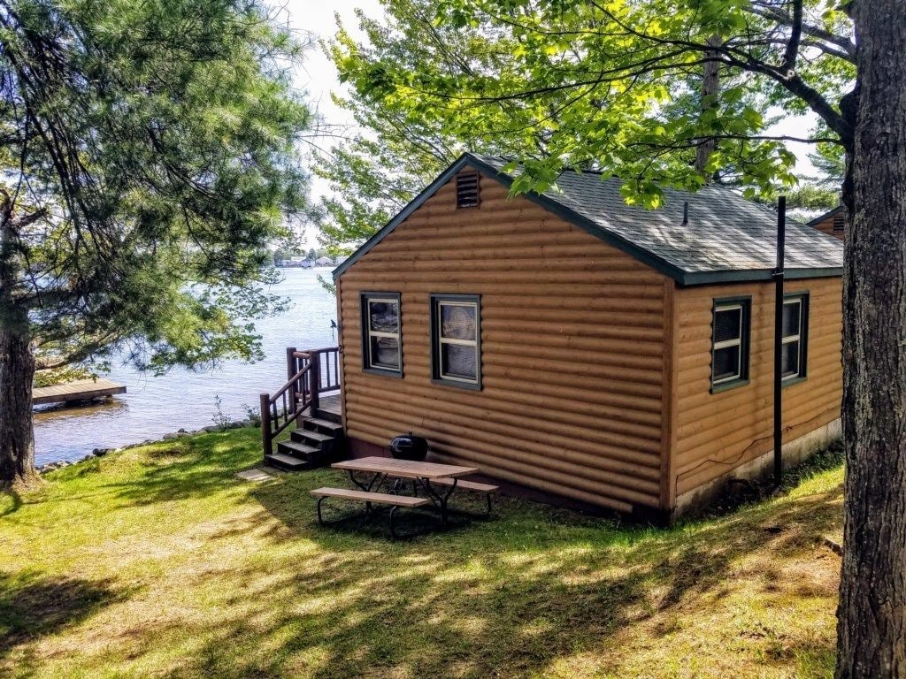 Minocqua Shores Resort - Cabin #1 in Rhinelander, United States
