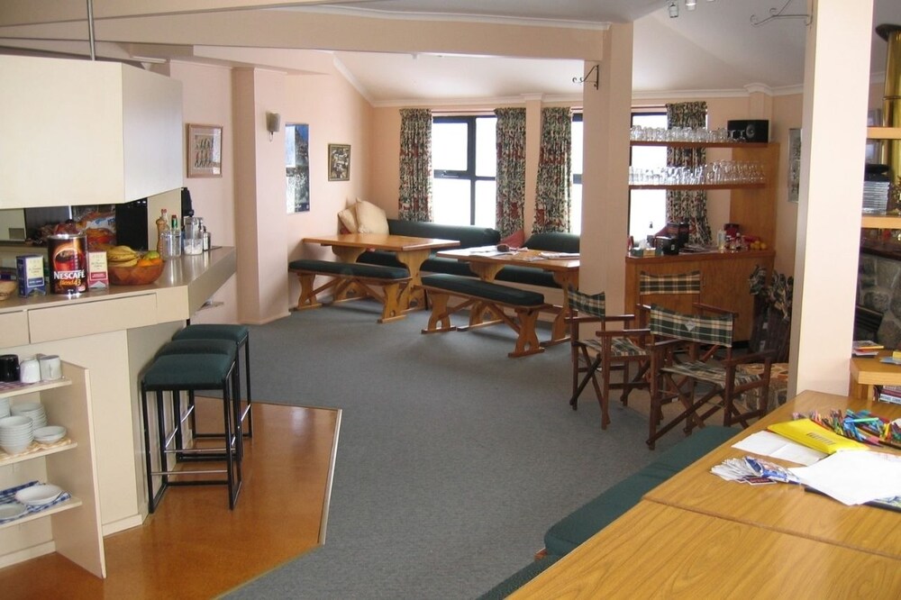Knockshannoch Ski Lodge