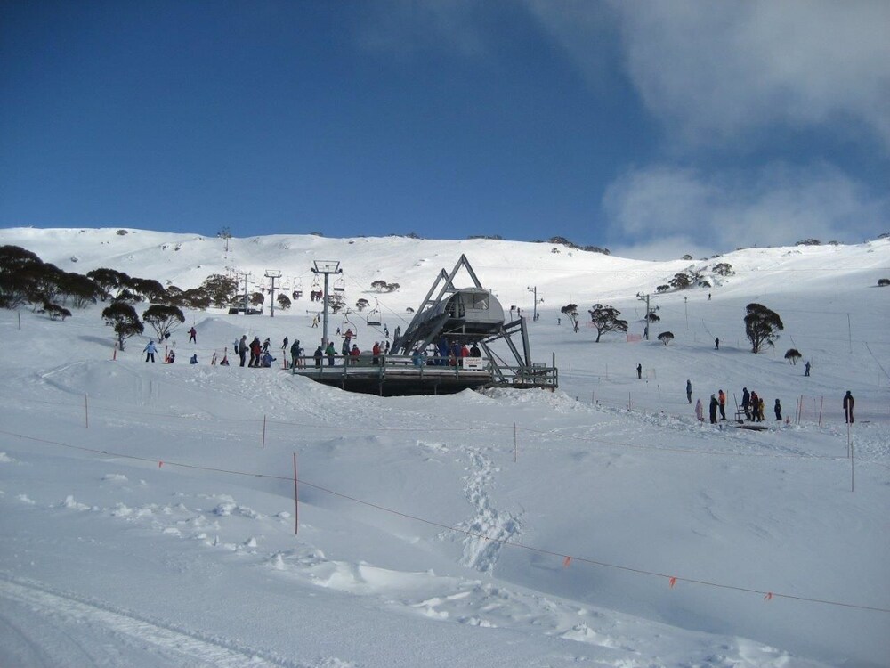 Knockshannoch Ski Lodge