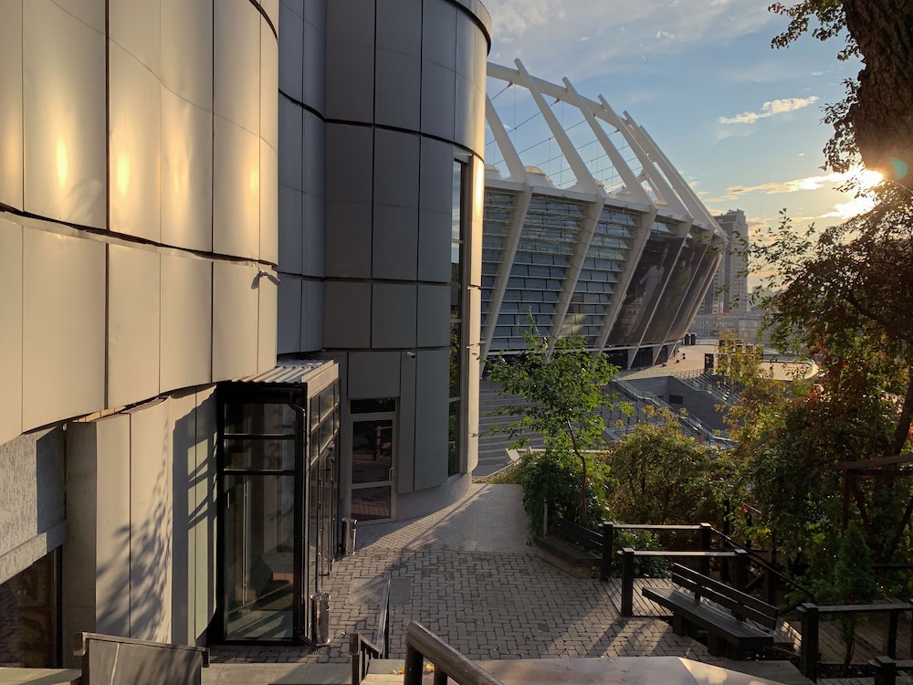 Photo - Campus Community A-Hotel