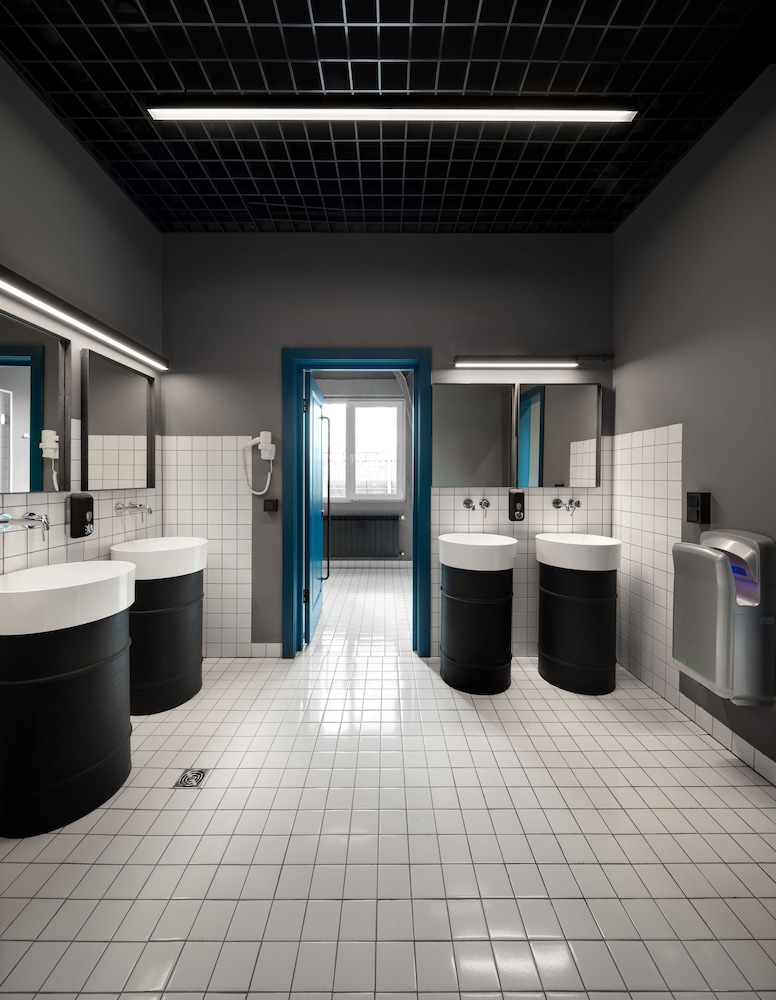 Photo - Campus Community A-Hotel