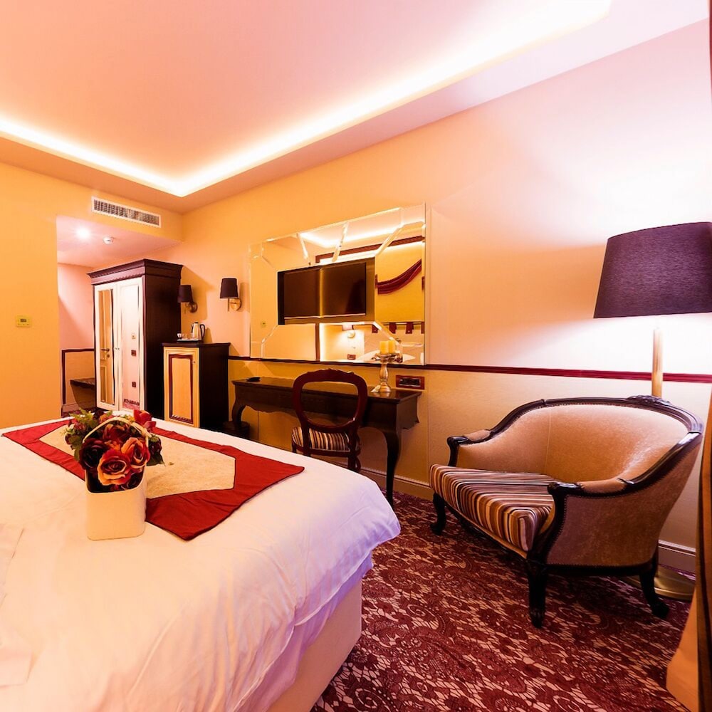 Hotel Cardinal in Vintu de Jos, Romania