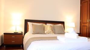 3 bedrooms, iron/ironing board, free cribs/infant beds, free WiFi