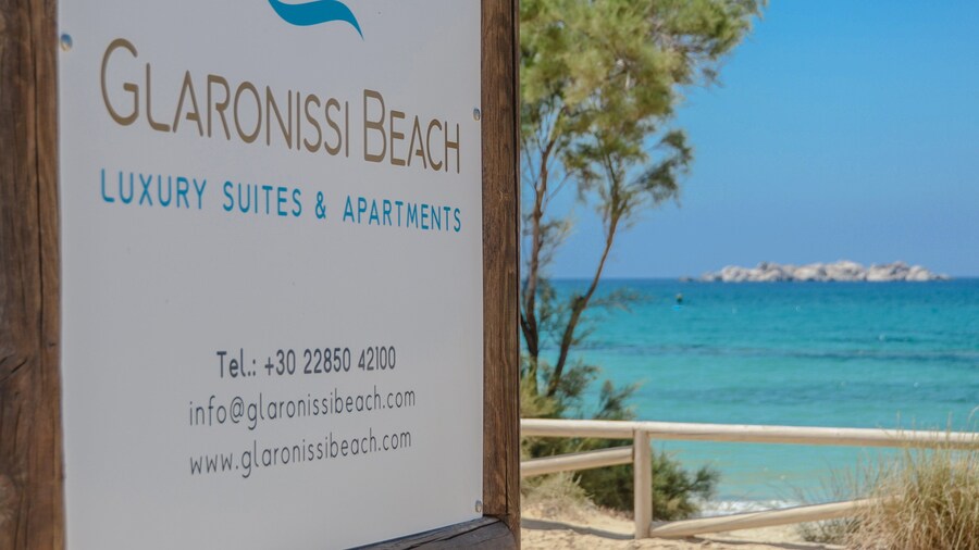 Glaronissi Beach