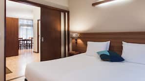 1 bedroom, iron/ironing board, cots/infant beds, Internet
