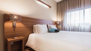 1 bedroom, iron/ironing board, cots/infant beds, Internet