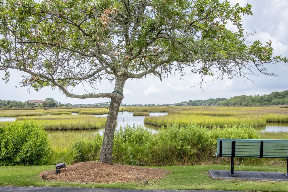 Spacious Litchfield Beach home  with Pool and Beach Access