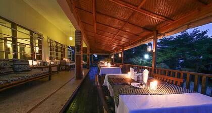 Papyrus Guest House