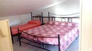 1 bedroom, iron/ironing board, free WiFi