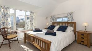 5 bedrooms, free WiFi