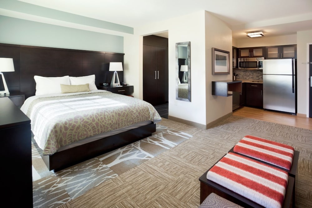 Staybridge Suites Auburn Hills, an IHG Hotel