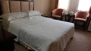 Desk, free WiFi, linens