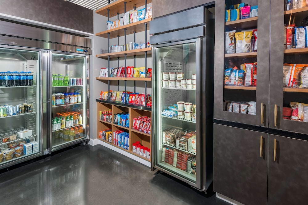 hyatt house west loop