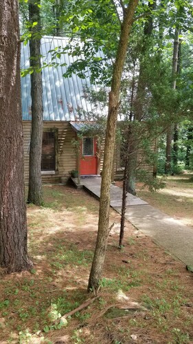 Evergreen Hideaway Is A Cabin Nestled Under Tall Pines 2019 Room