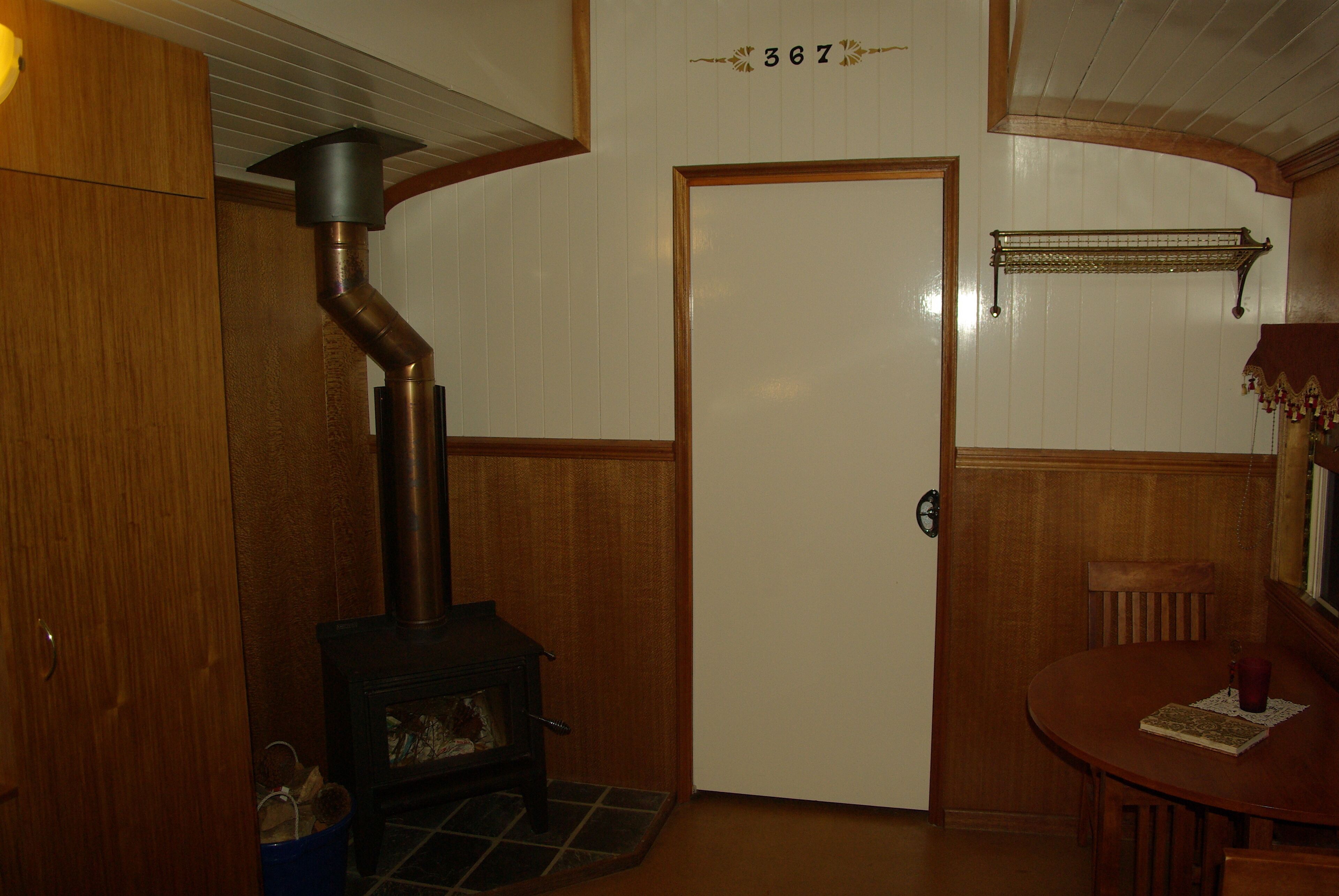 Heaven in the Hills...quiet bushland hideaway