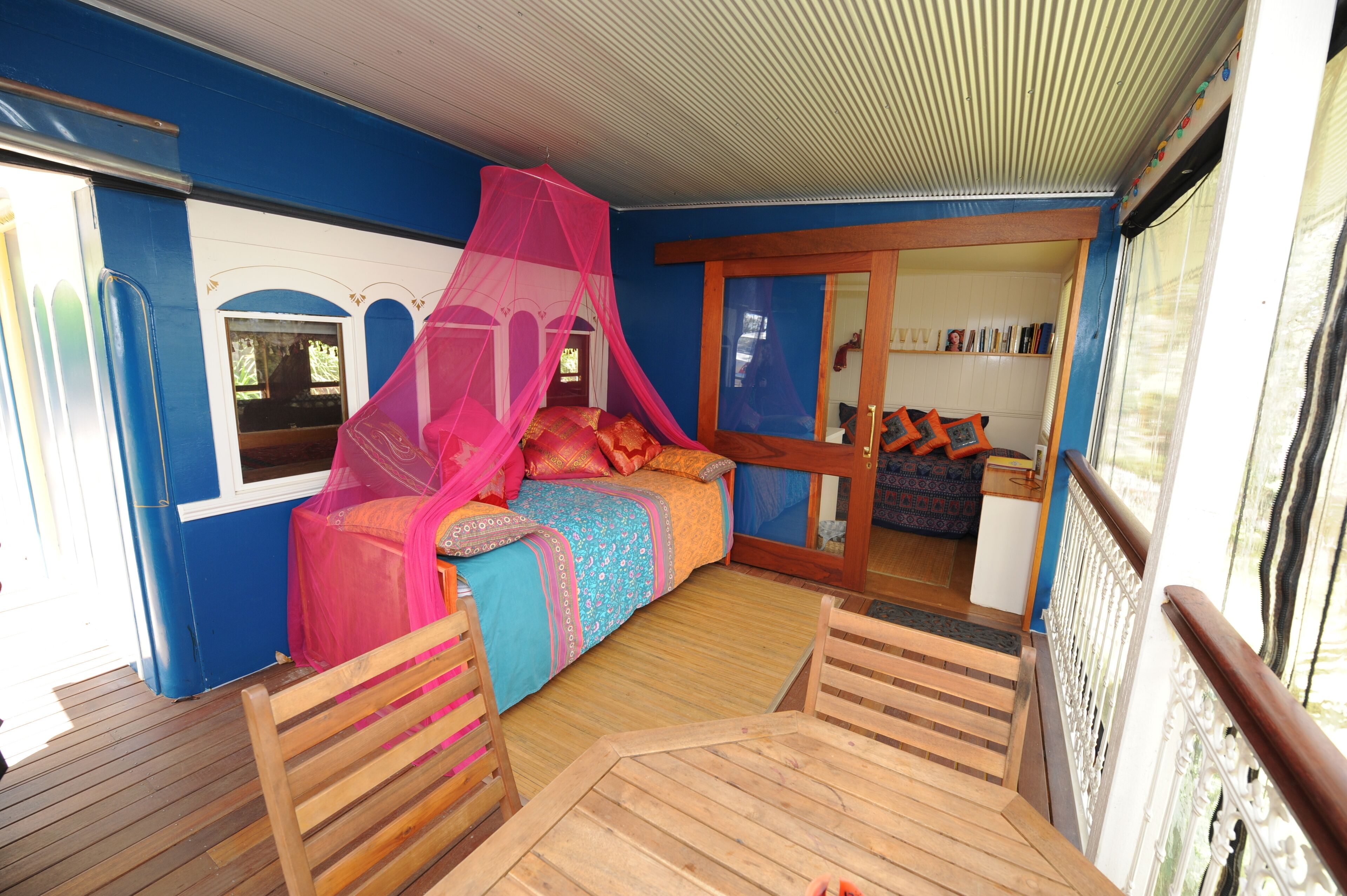 Heaven in the Hills...quiet bushland hideaway