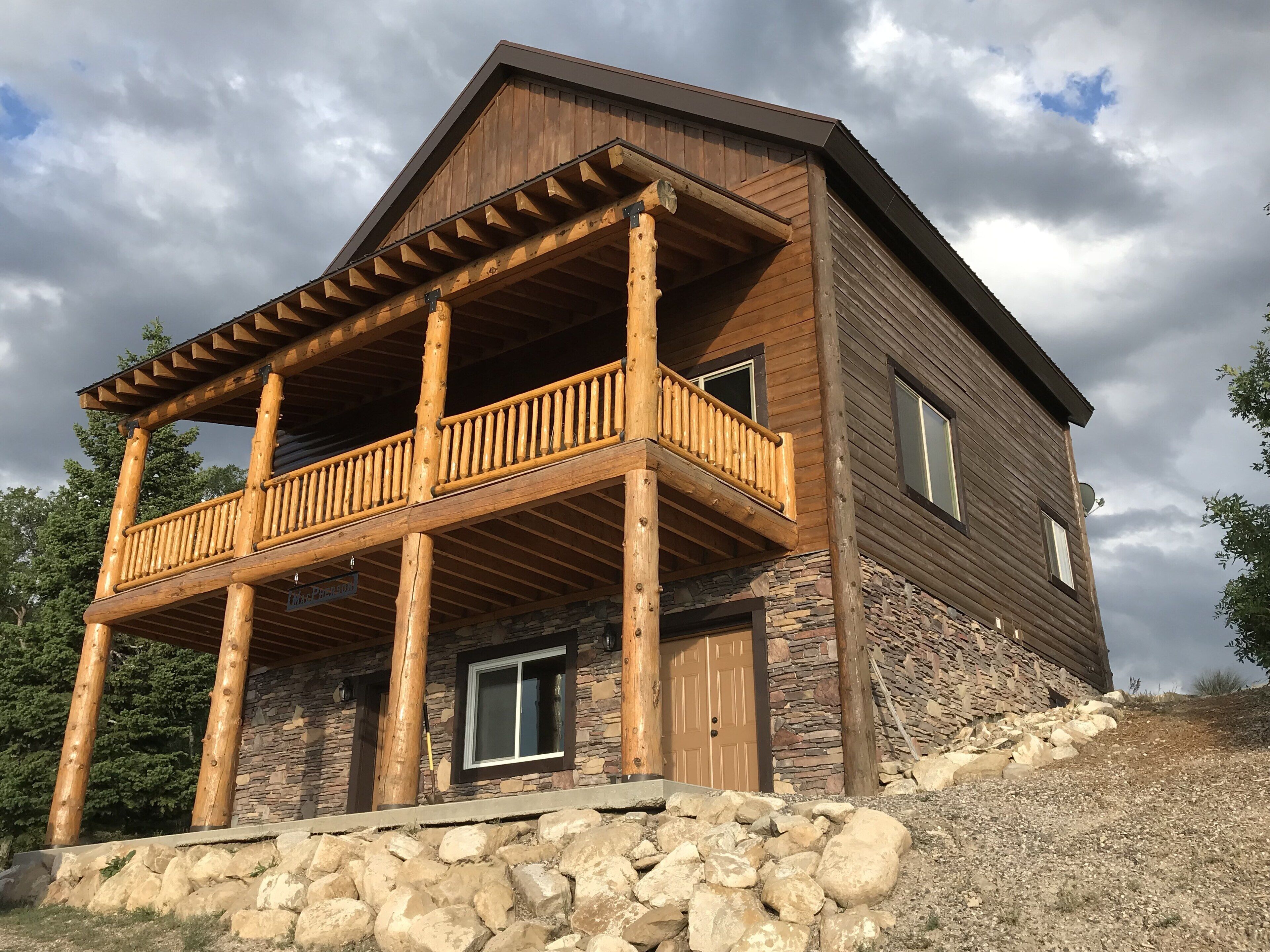 Beautiful Cabin Tucked Away In Utah Mountains Located In Pine Creek Resort In Mount Pleasant Ut Expedia