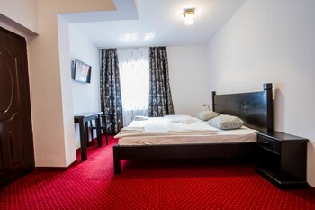 Complex Turistic Max International Rasnov 42 Room Prices Reviews Travelocity