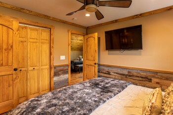 Deerview Cottage At Eagles Nest Secluded Quiet Walk To Trails