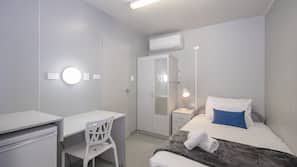 Free WiFi, linens