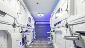 Free WiFi, linens