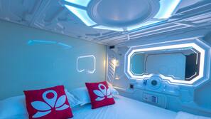 Free WiFi, linens