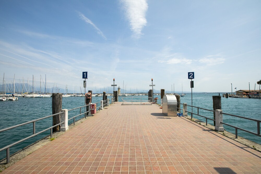 Appartamento Lago Di Garda Padenghe Sul Garda Italy 2019