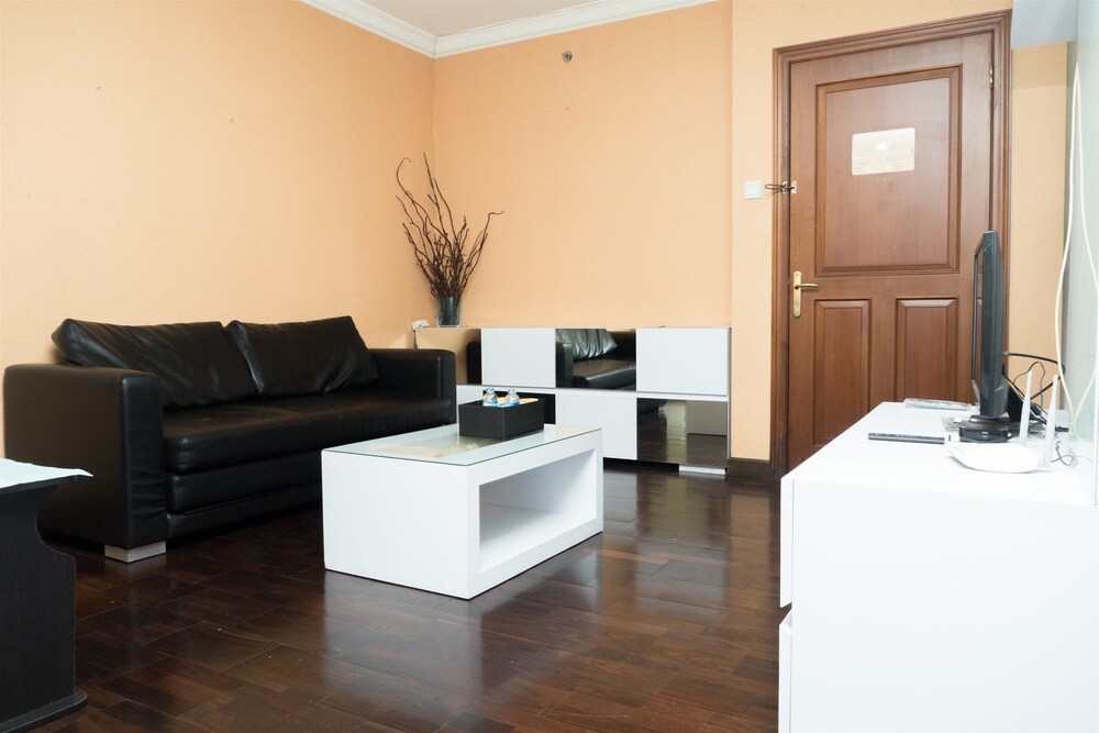 Spacious Studio Room At Majesty Apartment In Bandung Hotel Rates