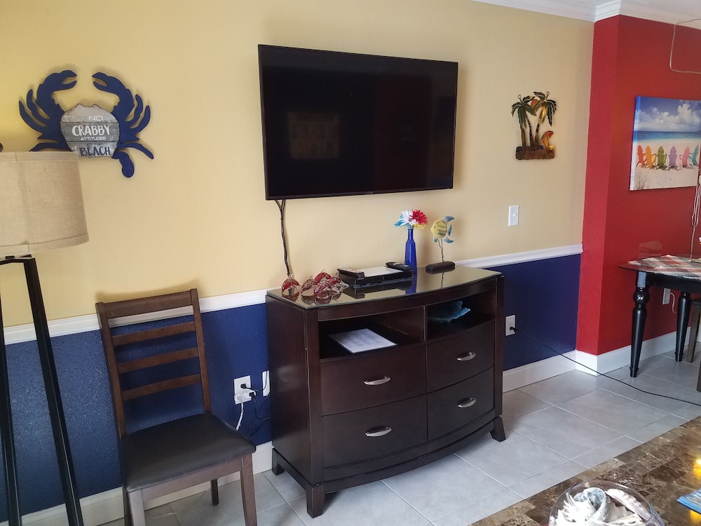 OCEAN'S MAGIC 1 Bedroom OCEANFRONT CONDO..CARAVELLE RESORT