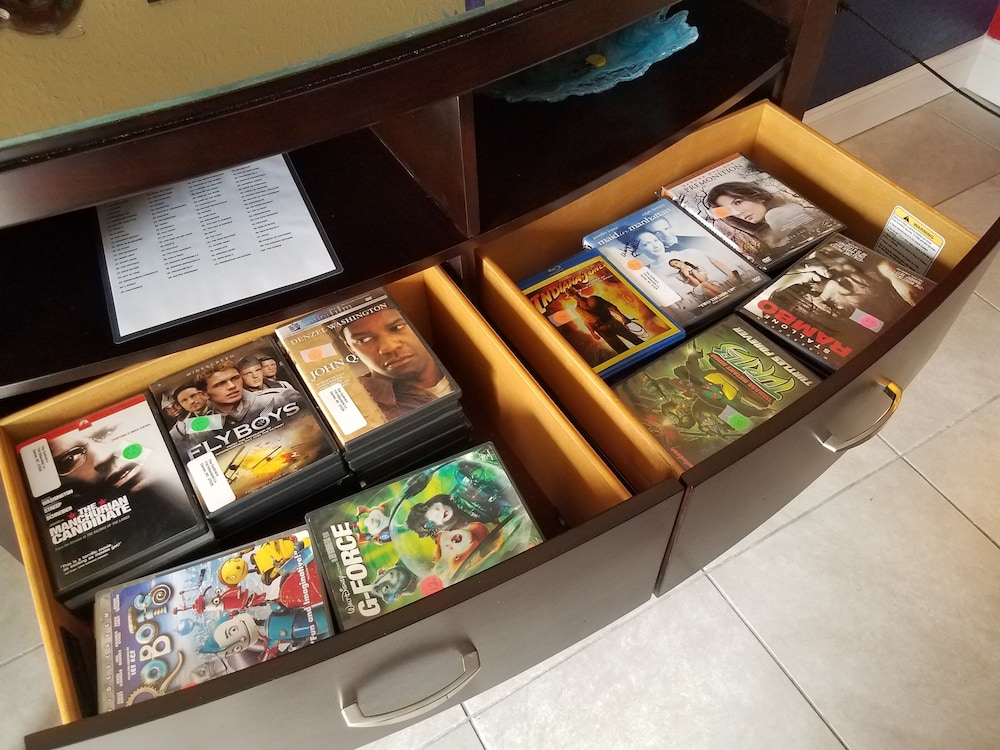 OCEAN'S MAGIC 1 Bedroom OCEANFRONT CONDO..CARAVELLE RESORT