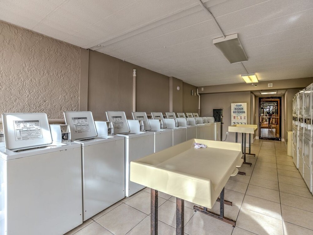 OCEAN'S MAGIC 1 Bedroom OCEANFRONT CONDO..CARAVELLE RESORT