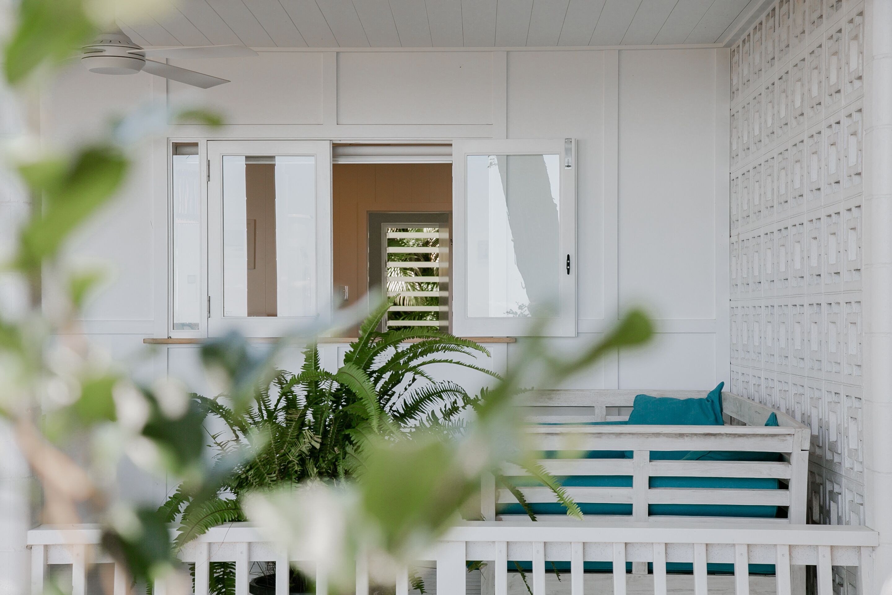 Beachfront Cottage on the World Famous 4 Mile Beach, Port Douglas