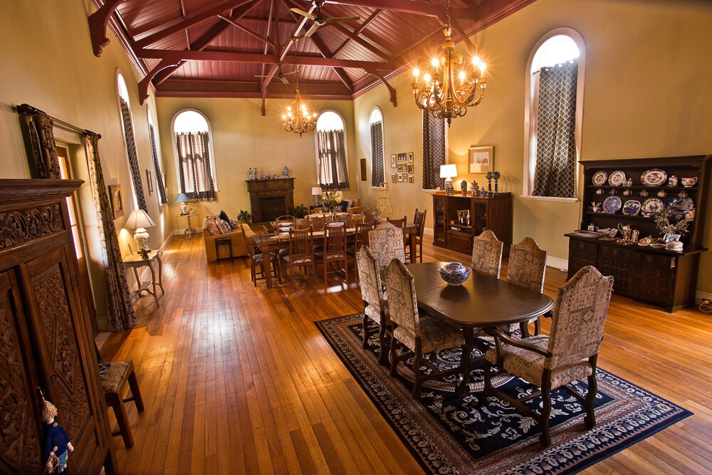 Willowgate Hall luxury hosted B&B