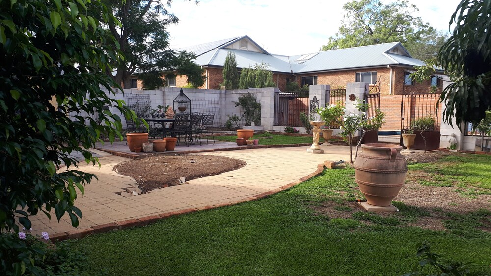 Willowgate Hall luxury hosted B&B